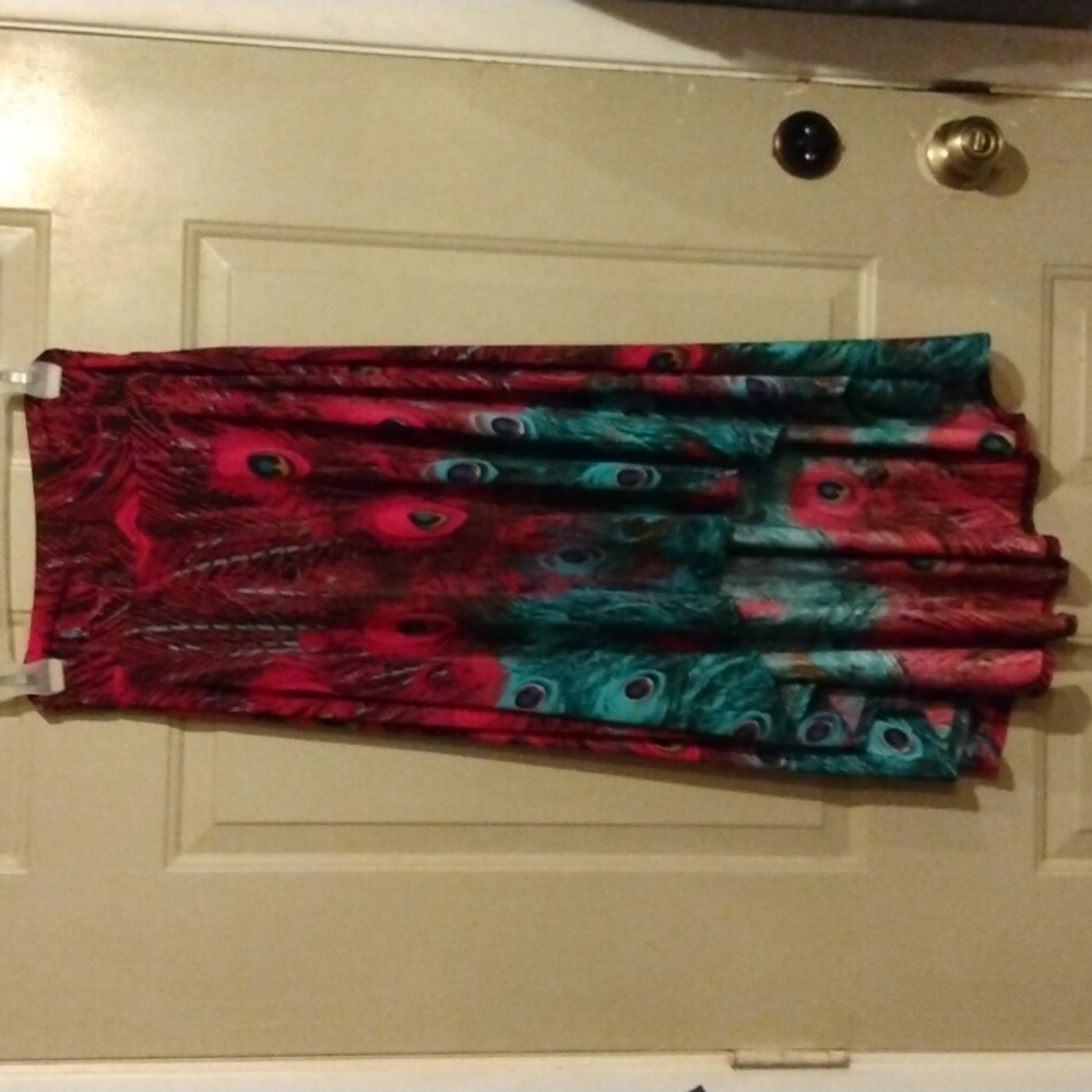 Sm high-low pink & teal peacock feather print skirt